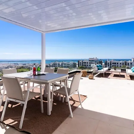 Luxury Penthouse, With Breathtaking Views, 109 Sqm Terrace, Outdoor Jacuzzi, Walk Distance To The Port, Shops And Restaurants * 에스테포나