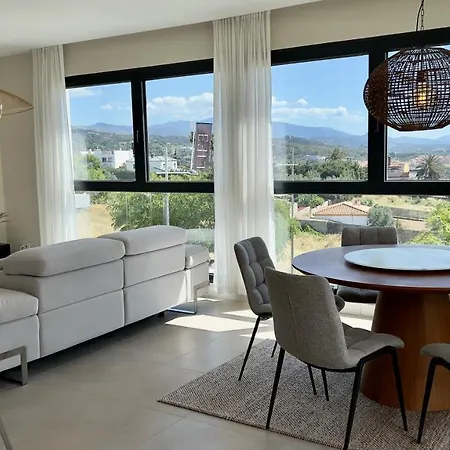 Luxury Penthouse, With Breathtaking Views, 109 Sqm Terrace, Outdoor Jacuzzi, Walk Distance To The Port, Shops And Restaurants