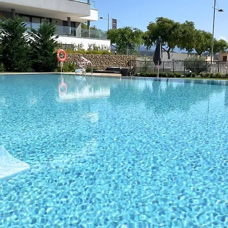 Luxury Penthouse, With Breathtaking Views, 109 Sqm Terrace, Outdoor Jacuzzi, Walk Distance To The Port, Shops And Restaurants *