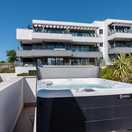 Luxury Penthouse, With Breathtaking Views, 109 Sqm Terrace, Outdoor Jacuzzi, Walk Distance To The Port, Shops And Restaurants